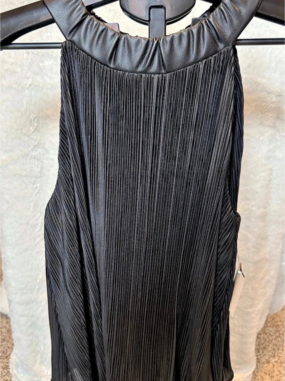 DKNY Pleated shirt in Black Size Medium NWT, sexy, party, date night, edgy